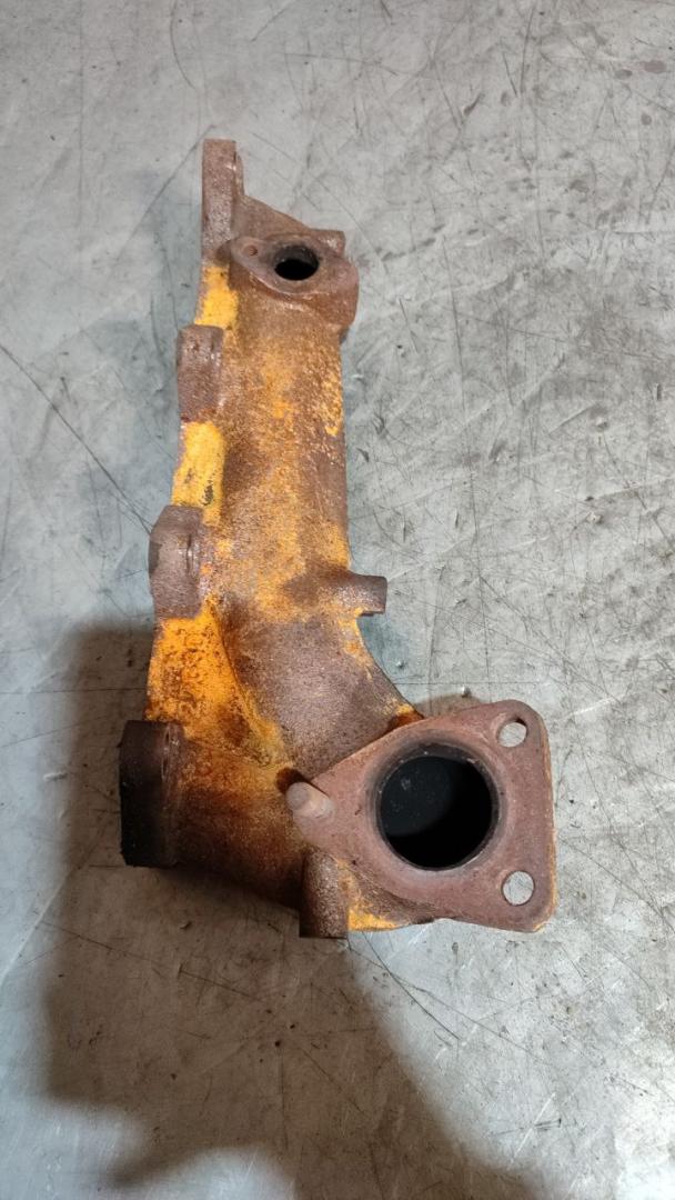 коллектор выпускной Toyota Avensis Verso 1 поколение 2001, 2.0 л., дизель - фото №1