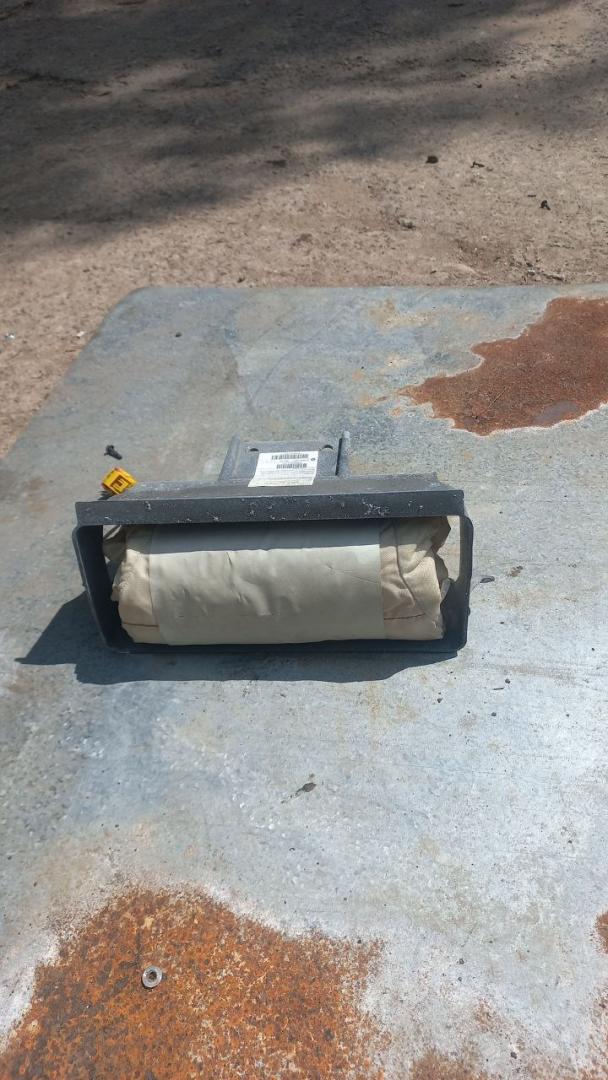 AirBag в торпедо Chrysler Voyager 4 поколение 2003, P04680531AG, 73427A - фото №1