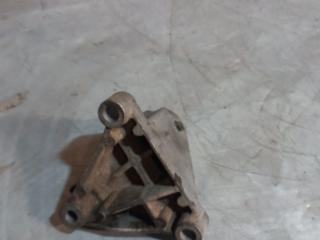 кронштейн двигателя Renault Scenic 2 поколение 2005, 8200072747