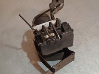 блок ABS Ford Mondeo 3 поколение [рестайлинг] 2004, 1.8 л., бензин, МКПП, 5S712M110AA, 265231462