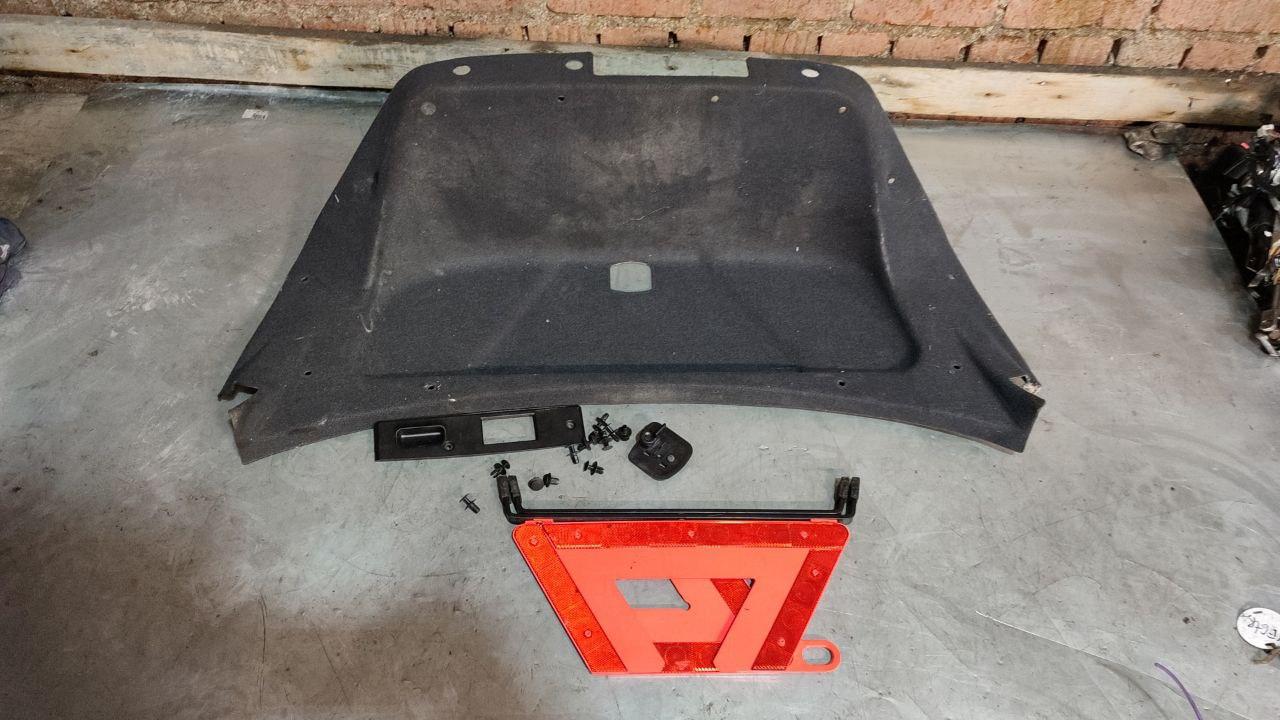 обшивка крышки багажника Mercedes-Benz C-Класс W203/S203/CL203 (2000 - 2004), A2036940125, 2036940825 - фото №1