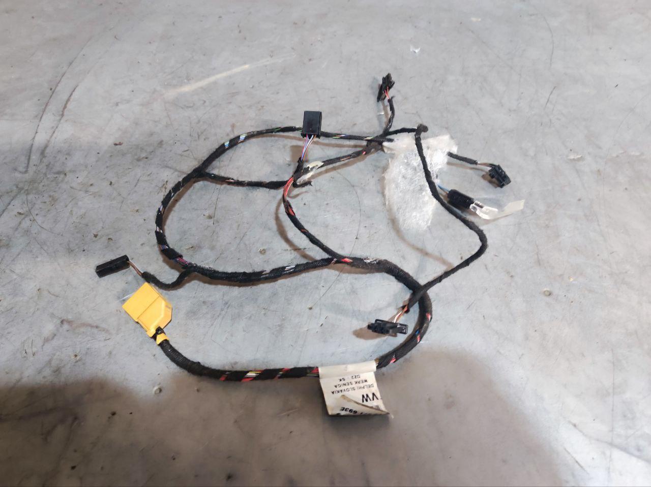 дверная проводка Volkswagen Touareg 1 поколение (2002 - 2007), 7L6971693E - фото №1