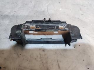 крепление ручки дверной Audi A4 B6 (2000 - 2006), универсал, 4V0839885