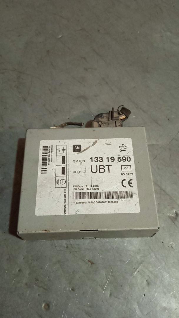 блок радио Opel Insignia 1 поколение (A) (2008 - 2014), 13319590 - фото №1