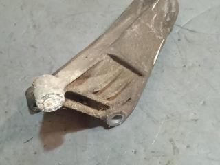 кронштейн КПП Volvo V70 2 поколение (2000 - 2005), 2.5 л., бензин, МКПП, 334024, 1397339