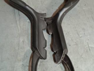 воздухозаборник Ford Focus 2 поколение [рестайлинг] (2007 - 2011), 3M5118C298AD, 3M5118C299AC