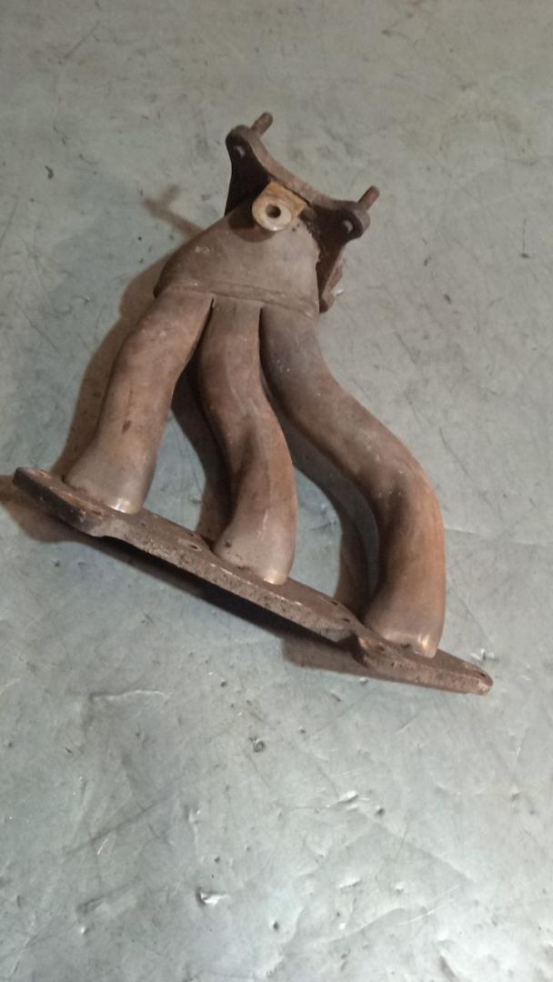 коллектор выпускной Volvo S80 1 поколение (1998 - 2003), 2.9 л., бензин - фото №1