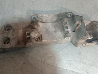 кронштейн генератора Skoda Octavia 1 поколение (A4) 1998, 1.8 л., бензин