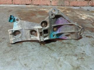 кронштейн генератора Renault Modus 1 поколение 2007, 1.6 л., бензин, 820036509