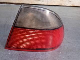 фонарь задний правый Saab 2001, седан