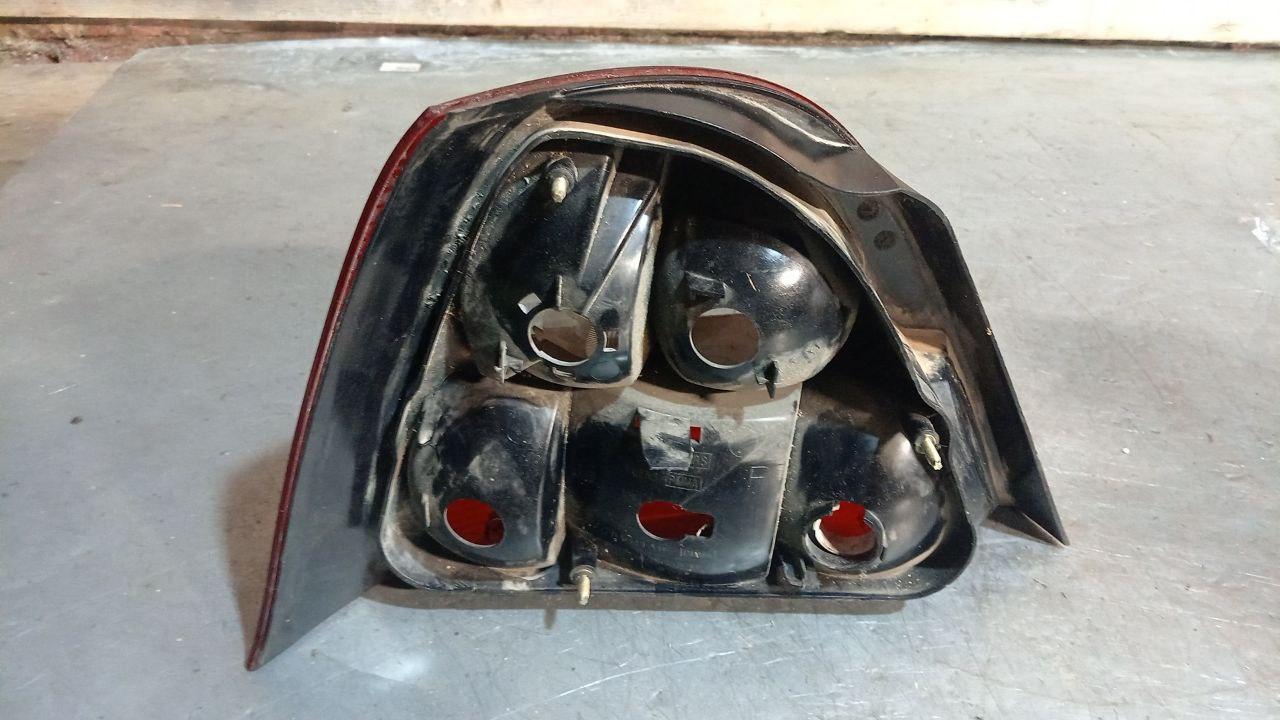 фонарь задний правый Rover 25 1 поколение (1999 - 2004) - фото №1