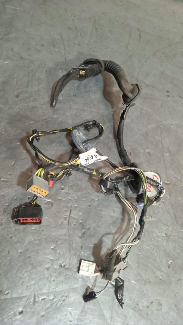 дверная проводка Ford Focus 2 поколение 2005, хетчбэк 5 дв., 3M5T14A584 - фото №1