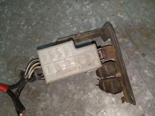 блок предохранителей Suzuki Wagon R 1 поколение 1998, 1.3 л., бензин