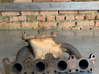 коллектор выпускной Skoda Octavia 1 поколение (A4) 1998, 1.8 л., бензин, 06A253033