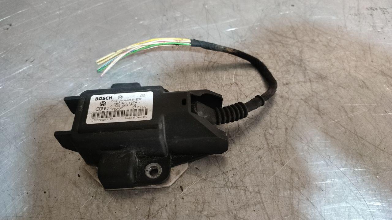 датчик ускорения Volkswagen Passat B5 (1996 - 2001), 2.4 л., бензин, 4B0907637A, 265005213 - фото №1