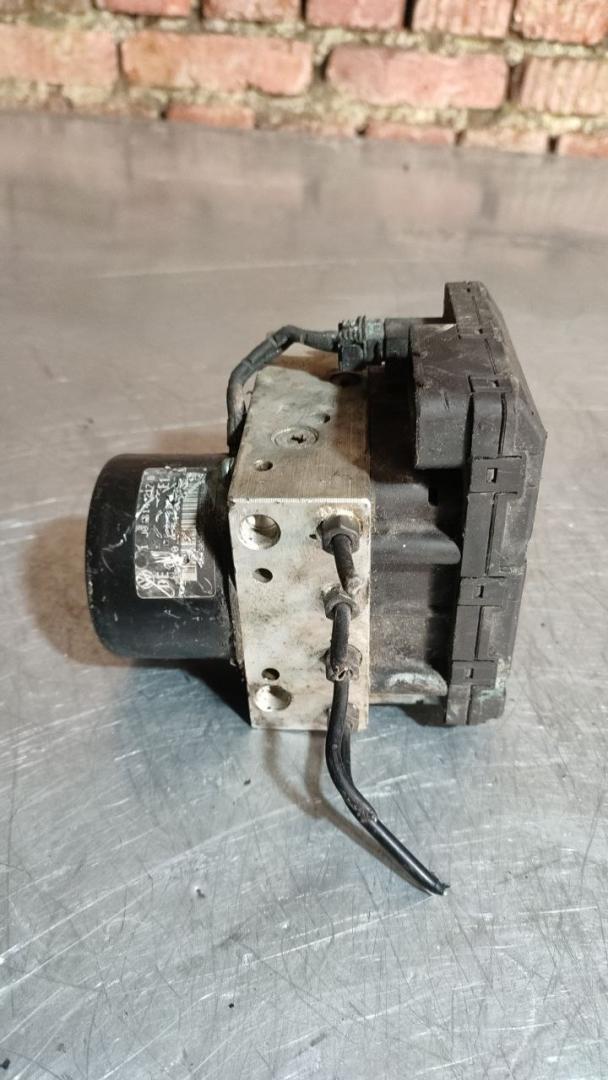 блок ABS Volkswagen Sharan 1 поколение (1995 - 2000), 1.6 л., бензин, МКПП, 1C0907379, 10094703073, 6X0614517, 10020402224 - фото №1
