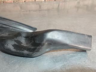 воздухозаборник Audi A3 8L 1998, 8L0129602