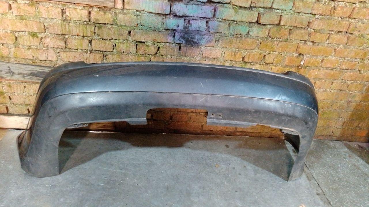 бампер задний Volkswagen Golf 4 поколение (1997 - 2006), универсал, 1J9807421 - фото №1