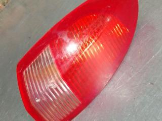 фонарь задний правый Alfa Romeo 147 1 поколение 2002, 46556347