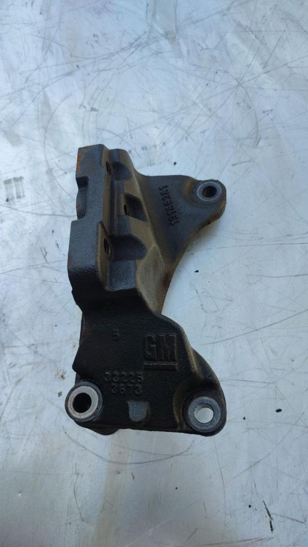 кронштейн двигателя Opel Astra H (2004 - 2007), 1.6 л., бензин, 13189381, 332253673 - фото №1