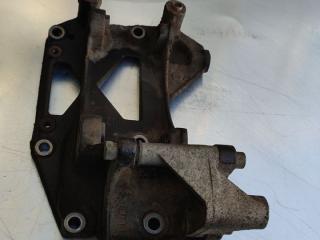 кронштейн генератора Peugeot 407 1 поколение (2004 - 2010), 2.0 л., бензин