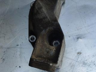 кронштейн двигателя Volkswagen Passat B5 (1996 - 2001), 1.6 л., бензин, 8D0199307P, 8DO199307P