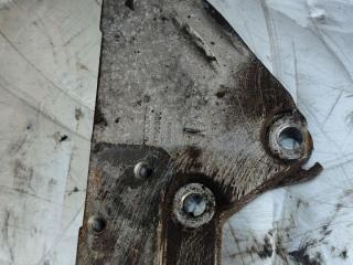 кронштейн двигателя Volvo S60 1 поколение (2000 - 2004), 2.5 л., бензин, 9180996