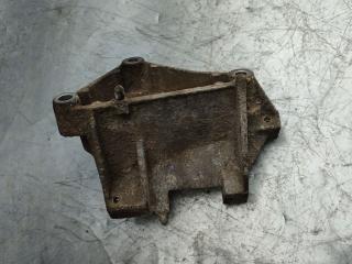 кронштейн компрессора кондиционера Saab 95 1 поколение (1959 - 1977), 2.0 л., бензин, 4670717