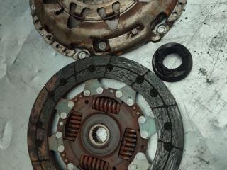 комплект сцепления Volkswagen Caddy 3 поколение (2004 - 2010), 1.6 л., бензин, МКПП, 322039110