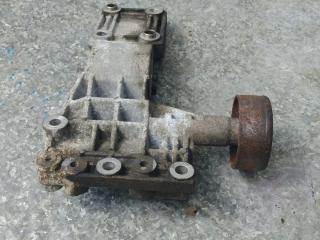 кронштейн компрессора кондиционера Kia Magentis 1 поколение [рестайлинг] (2003 - 2006), 2.0 л., бензин