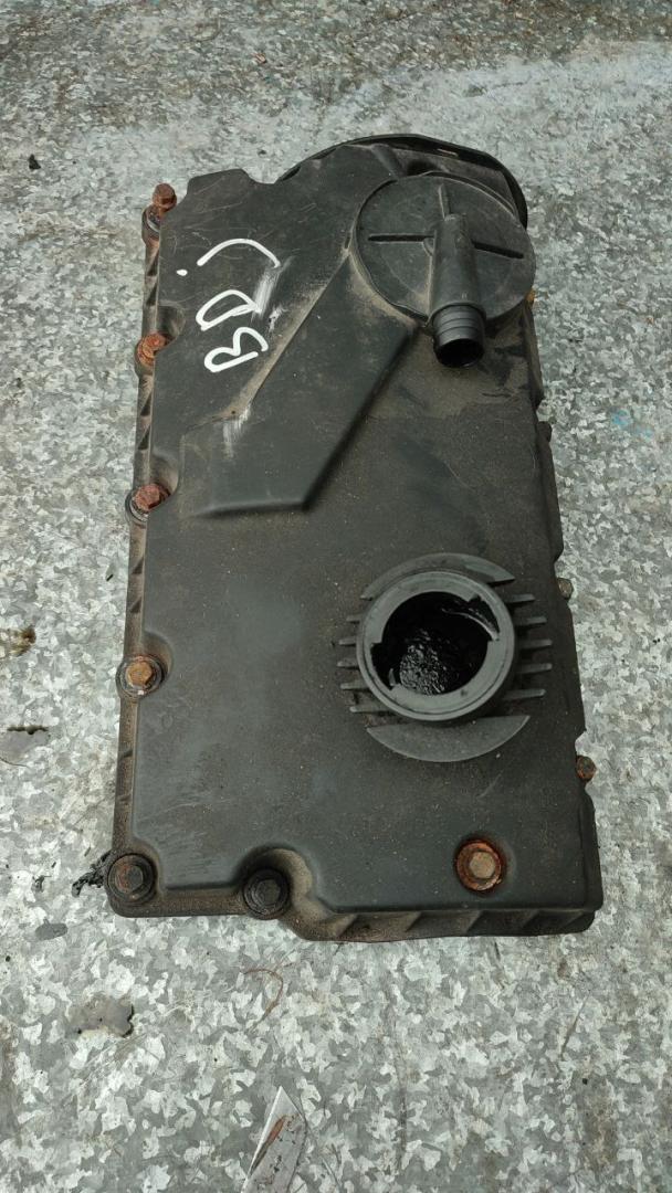 клапанная крышка Volkswagen Caddy 3 поколение (2004 - 2010), 2.0 л., дизель, 038103475N - фото №1
