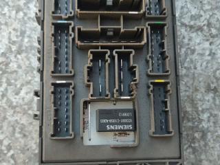 блок предохранителей Rover 75 1 поколение (1999 - 2004), 2.5 л., бензин, АКПП, YQE103138, 518174503