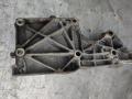 кронштейн генератора Volkswagen Caddy 3 поколение (2004 - 2010), 2.0 л., дизель, МКПП, 03G903143A - фото №4