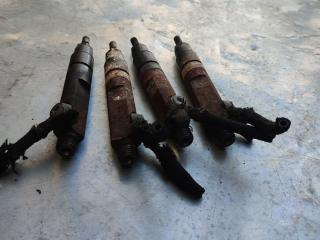 форсунка Volkswagen Transporter T4 (1990 - 2003), 2.5 л., дизель, 074130201C