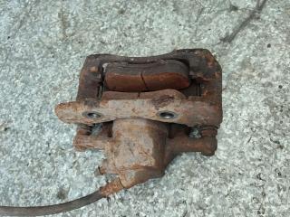 суппорт передний правый Citroen C3 1 поколение (2002 - 2006), 1.4 л., бензин