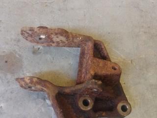 кронштейн двигателя Chrysler Sebring 2 поколение (2000 - 2003), 2.0 л., бензин, 04593253AF