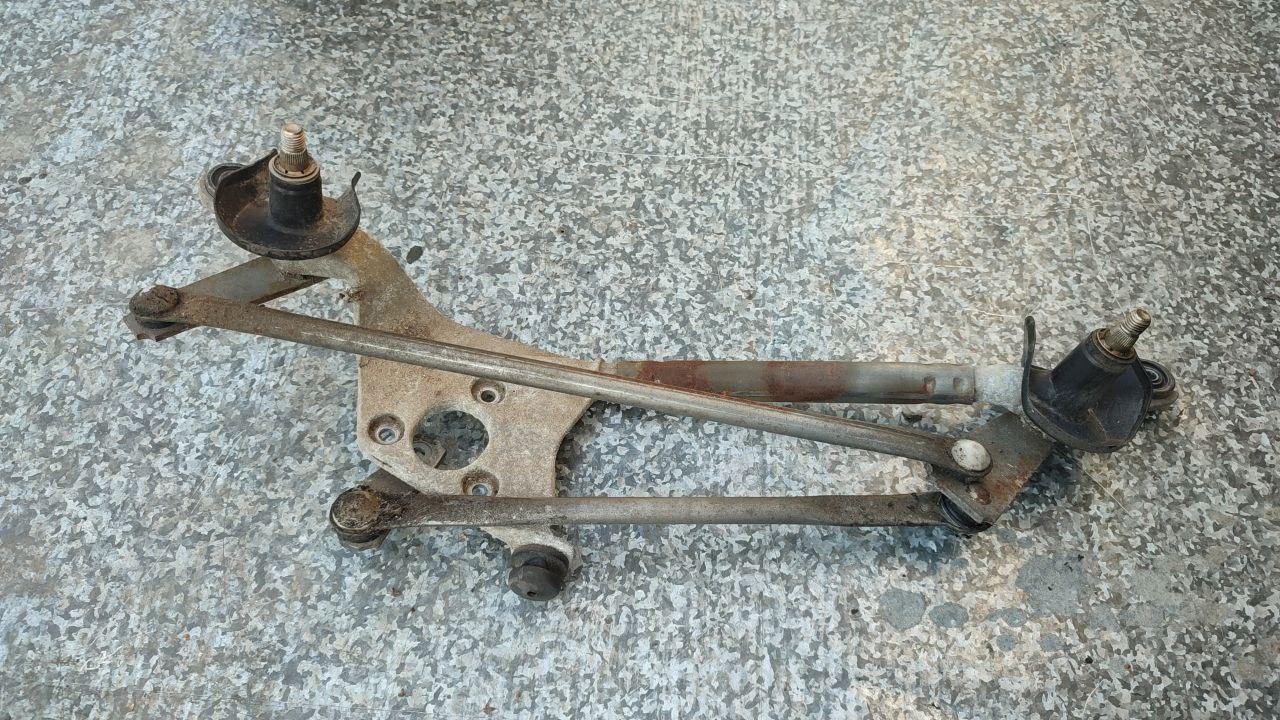 механизм стеклоочистителя (трапеция дворников) Toyota Yaris P1 (1999 - 2003), 870500D030 - фото №1