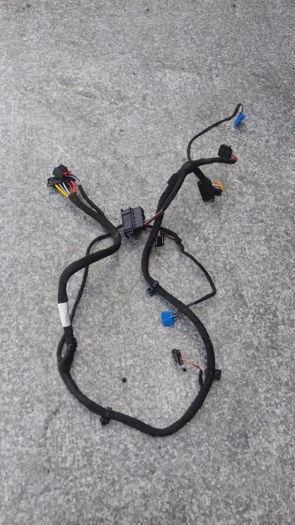 проводка отопителя (печки) Volkswagen Golf Plus 1 поколение (2005 - 2009), 1.6 л., бензин, CZ2464704070, 4354360 - фото №1