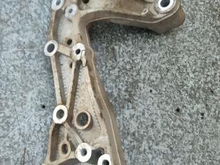 крепление рычага Volkswagen Golf Plus 1 поколение (2005 - 2009), 1.6 л., бензин, 1K0199295E