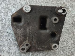 кронштейн генератора Citroen C4 1 поколение 2006, 1.4 л., бензин, МКПП, 9637850580