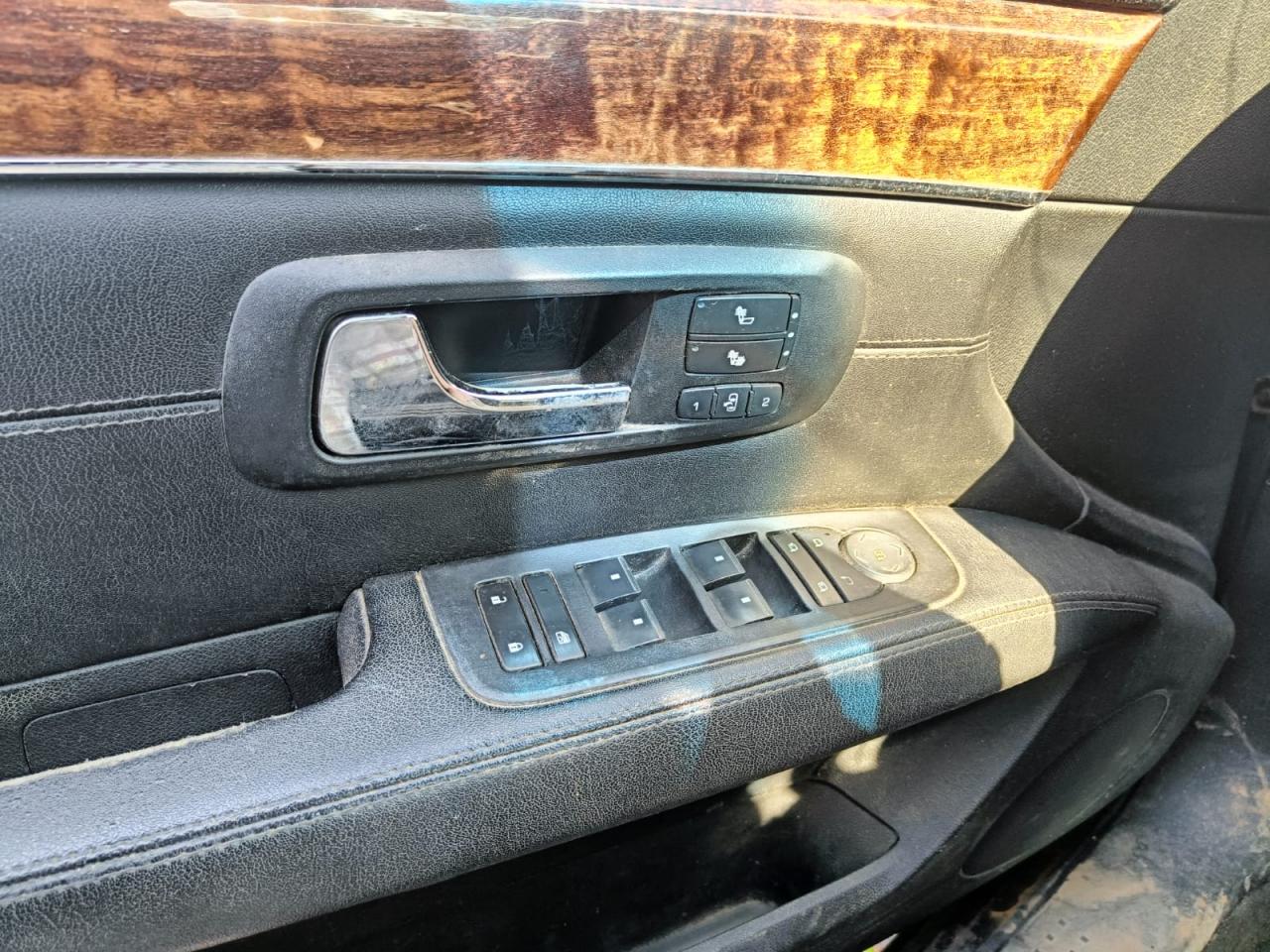 блок управления стеклоподъемниками Cadillac SRX 1 поколение 2007, 3.6 л., LY7, бензин, АКПП - фото №1
