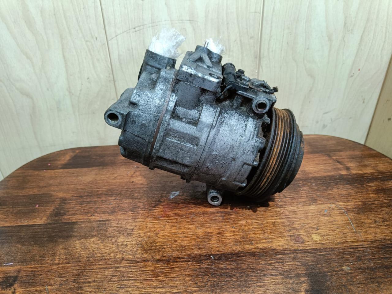 компрессор кондиционера Mercedes-Benz Vito W638 2000, 2.3 л., M 111.980, бензин, МКПП, 447220-8094, A0002343111 - фото №1