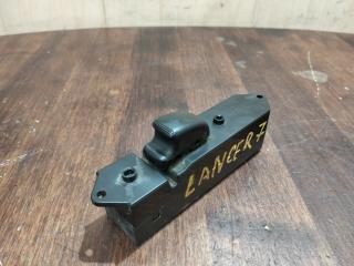 кнопка стеклоподъемника двери передней правой Mitsubishi Lancer 7 поколение 1997, 1.3 л., 4G13 (12V), бензин, МКПП, седан, MR194830