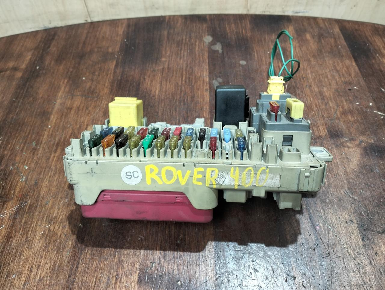 блок предохранителей Rover 400 Series 1 поколение (1990 - 1998), 2.0 л., 20T2N, дизель, МКПП, лифтбэк, 53070107A - фото №1