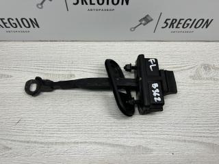 ограничитель открывания двери Alfa Romeo Giulia 2 поколение 952 2017, 2.0 л., бензин, АКПП, седан, полный привод