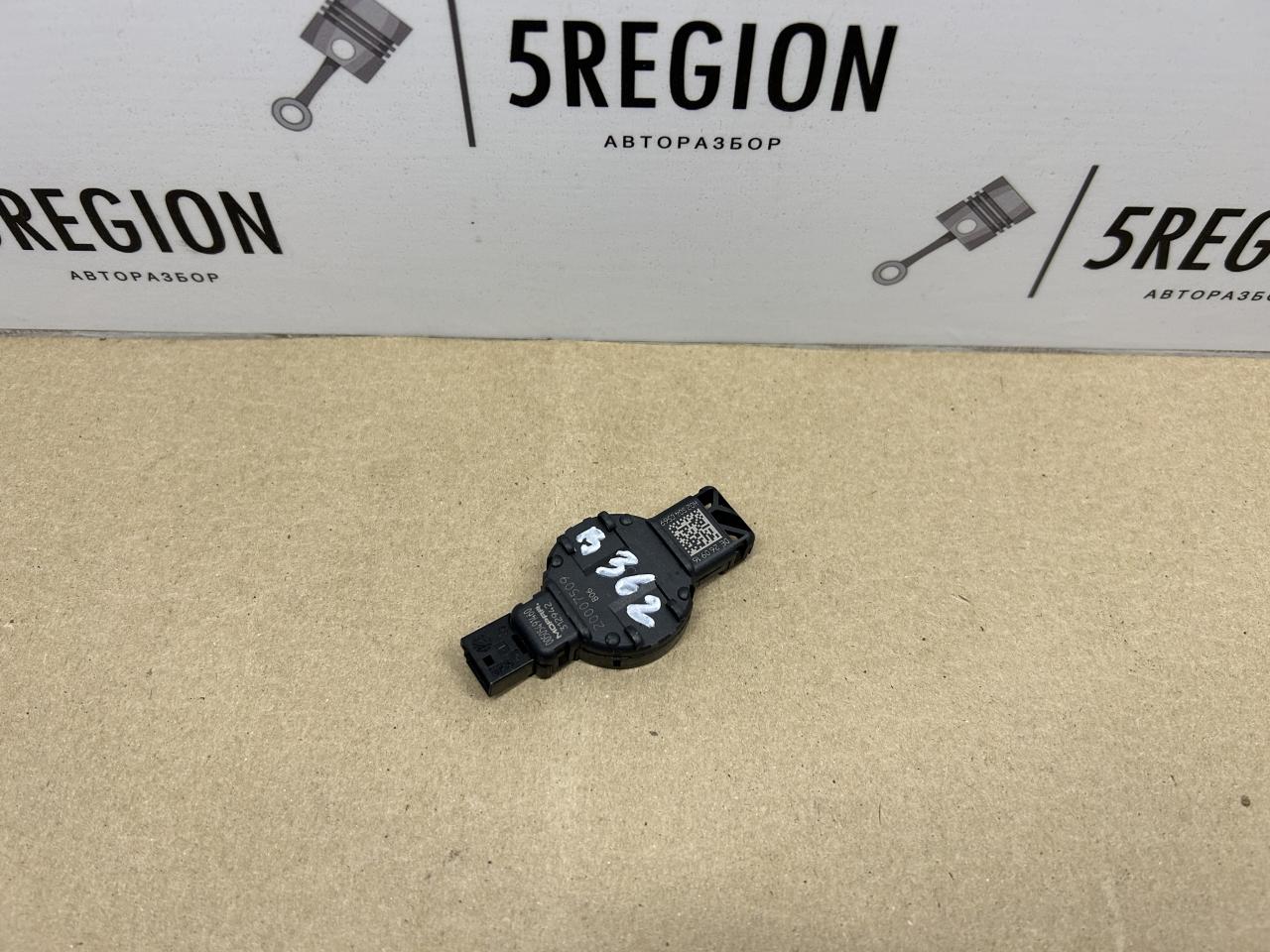 датчик дождя Alfa Romeo Giulia 2 поколение 952 2017, 2.0 л., бензин, АКПП, седан, полный привод, 50549146 - фото №1