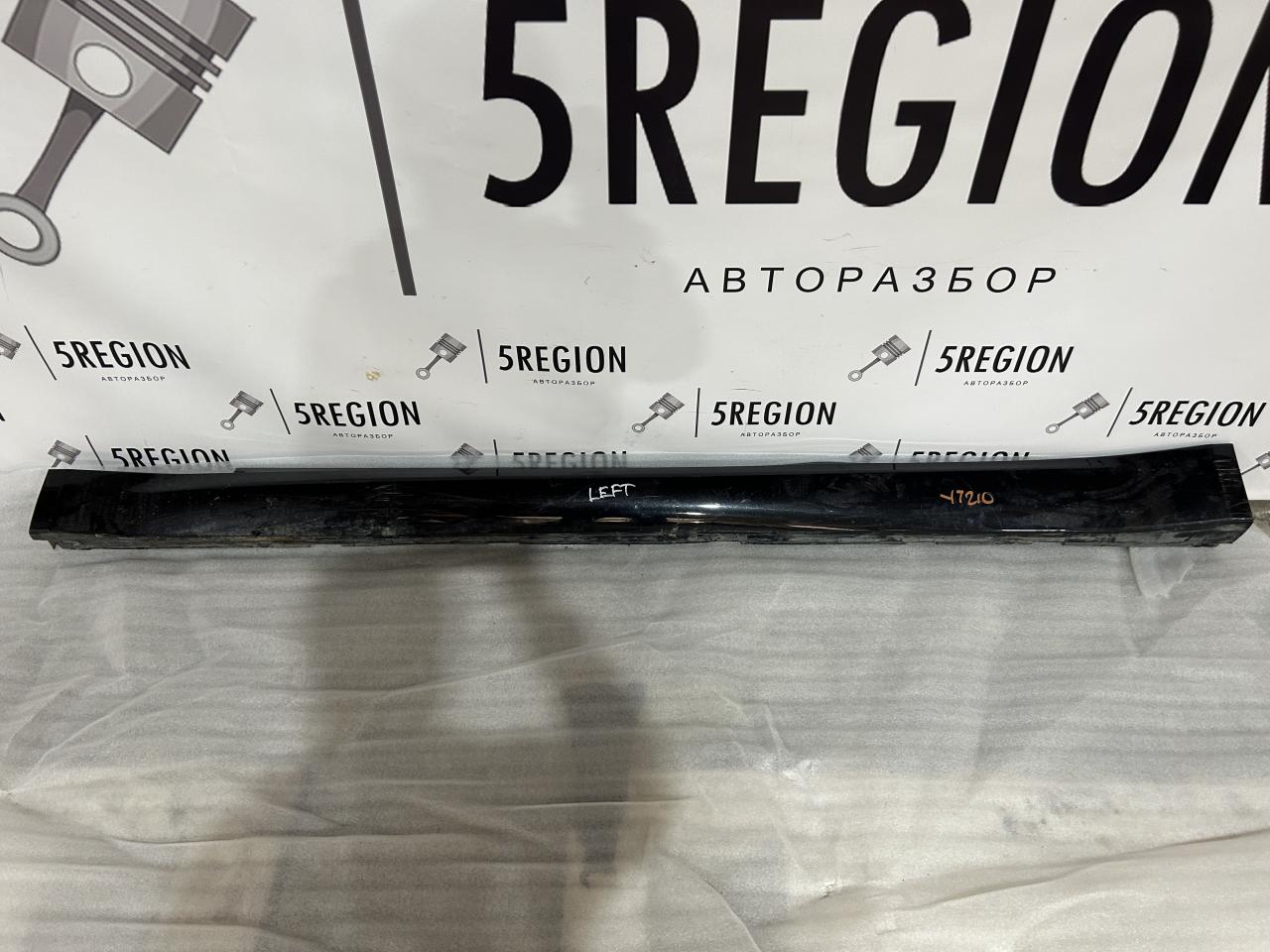 накладка на порог Alfa Romeo Giulia 2 поколение 952 2017, 2.0 л., бензин, АКПП, седан, задний привод - фото №1