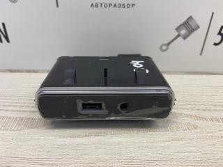 разъем AUX / USB Alfa Romeo Giulia 2 поколение 952 2018, 2.0 л., бензин, АКПП, седан, задний привод, 1561182090