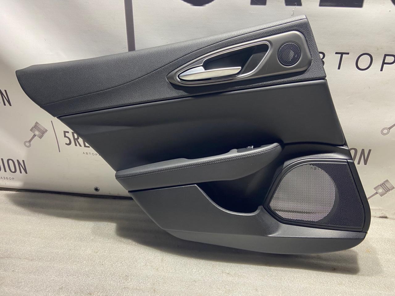 обшивка двери задняя левая Alfa Romeo Giulia 2 поколение 952 2018, 2.0 л., бензин, АКПП, седан, задний привод - фото №1