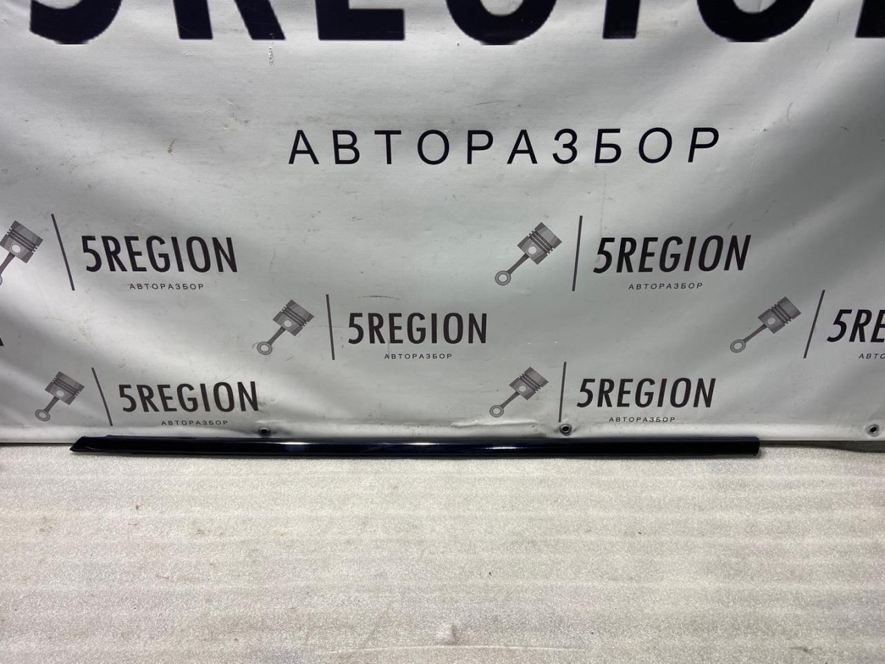 молдинг двери передней левой Alfa Romeo Stelvio 1 поколение 949 2018, 2.0 л., бензин, АКПП, внедорожник 5 дв., полный привод - фото №1